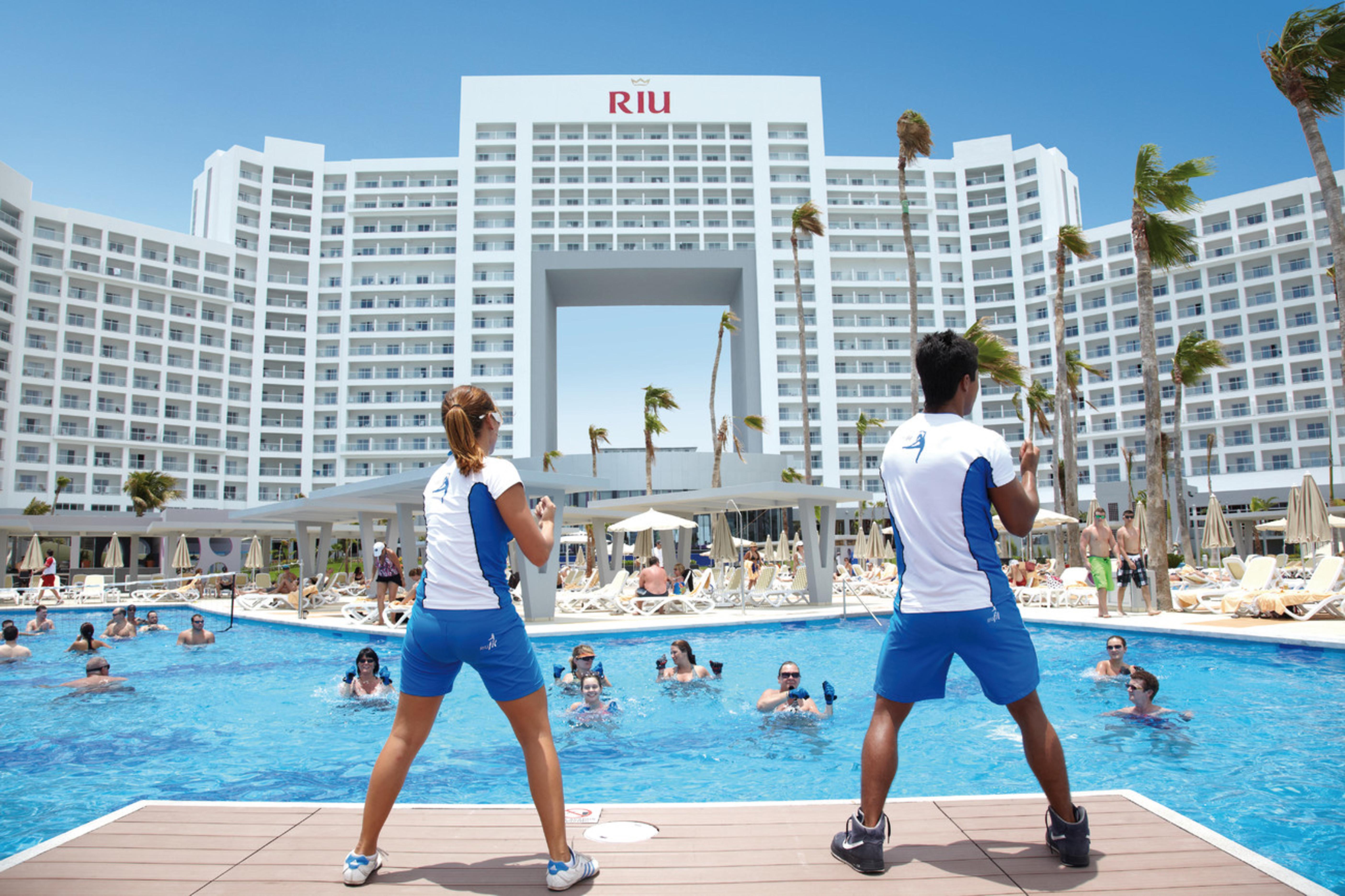 Отель Riu Palace Peninsula Канкун Экстерьер фото