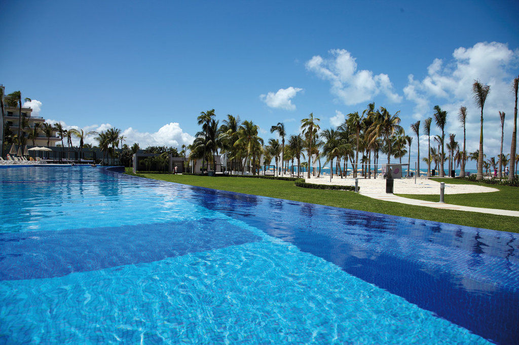 Отель Riu Palace Peninsula Канкун Экстерьер фото